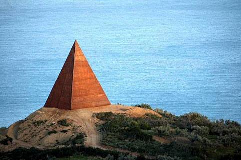 piramide 38 parallelo