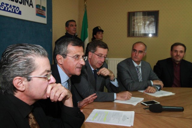 Cinque arresti per estorsione e trasferimento fraudolento di società