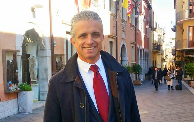 Taormina D Aveni Frenesia Da Candidato A Sindaco Dettata Dalla Nuova 