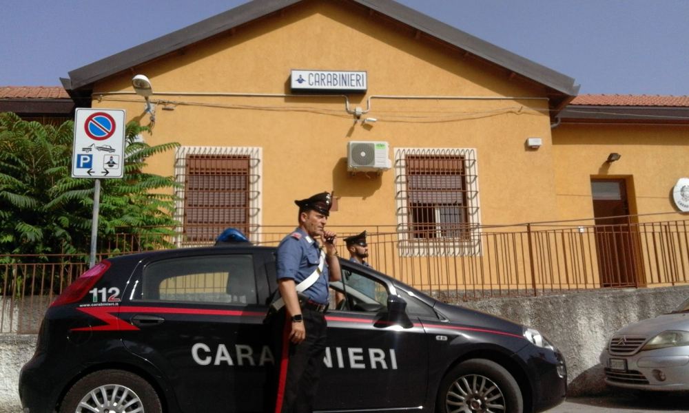 carabinieri stazione giostra