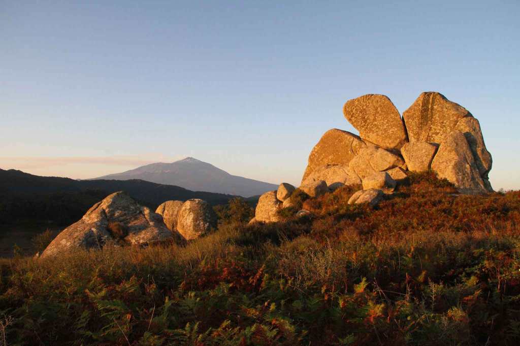 In foto la Valle dell'Argimusco.