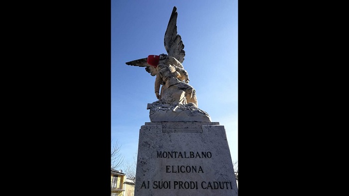 Montalbano Elicona: oltraggio al Monumento ai Caduti