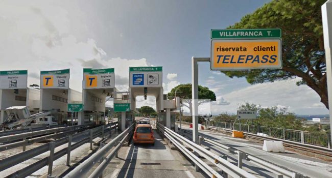 Casello di Villafranca. "Il pedaggio non può essere rimborsato, ennesima beffa per i cittadini"