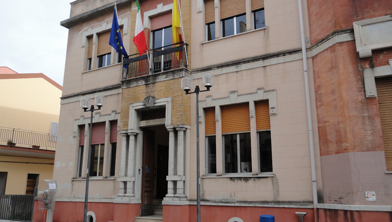 il municipio di Alì Terme 2