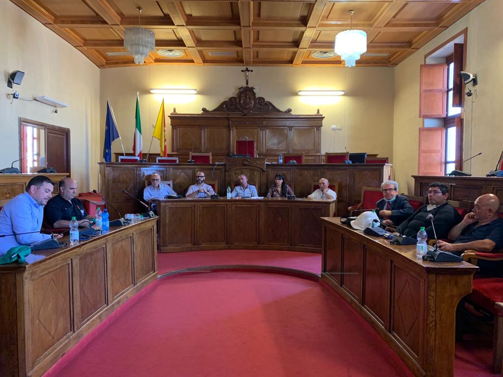 raffineria sindacati amministrazione