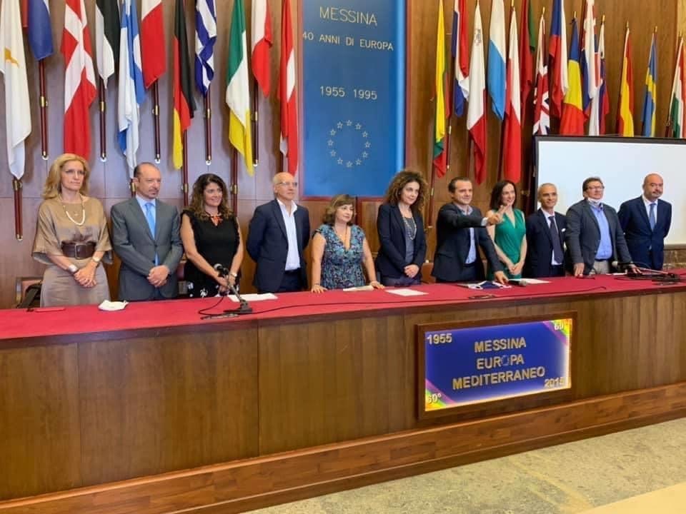 La giunta De Luca con i nuovi assessori