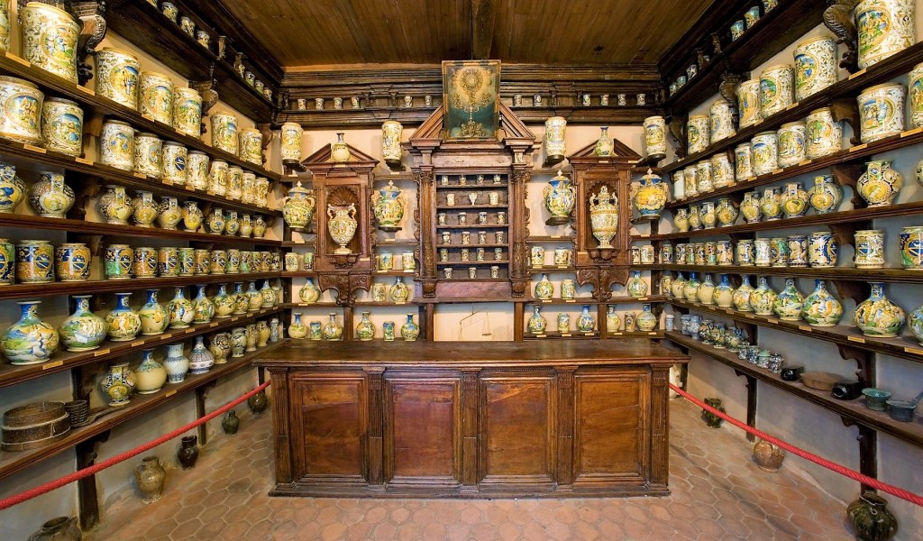 Antica farmacia Roccavaldina
