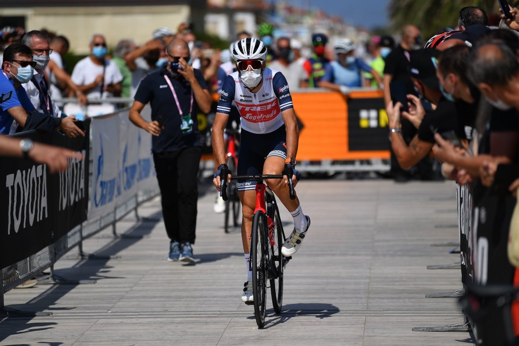 Vincenzo Nibali alla partenza della Tirreno Adriatico