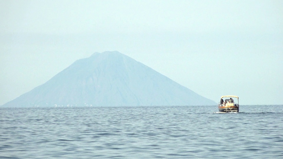 "Salina, isola verde", un'immagine tratta dal documentario