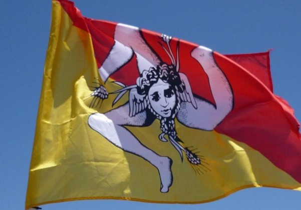 Cateno De Luca e il Pd all'attacco: "La Corte dei conti conferma il disastro della Regione"