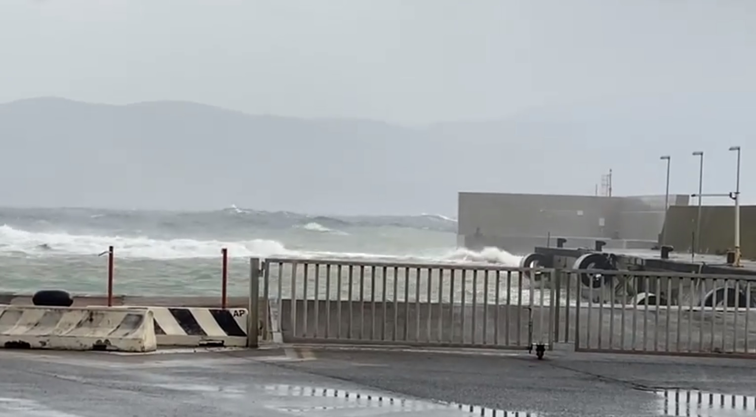 Messina Stoccaggio Tir Al Porto Di Tremestieri Cgil E Uil Chiedono 