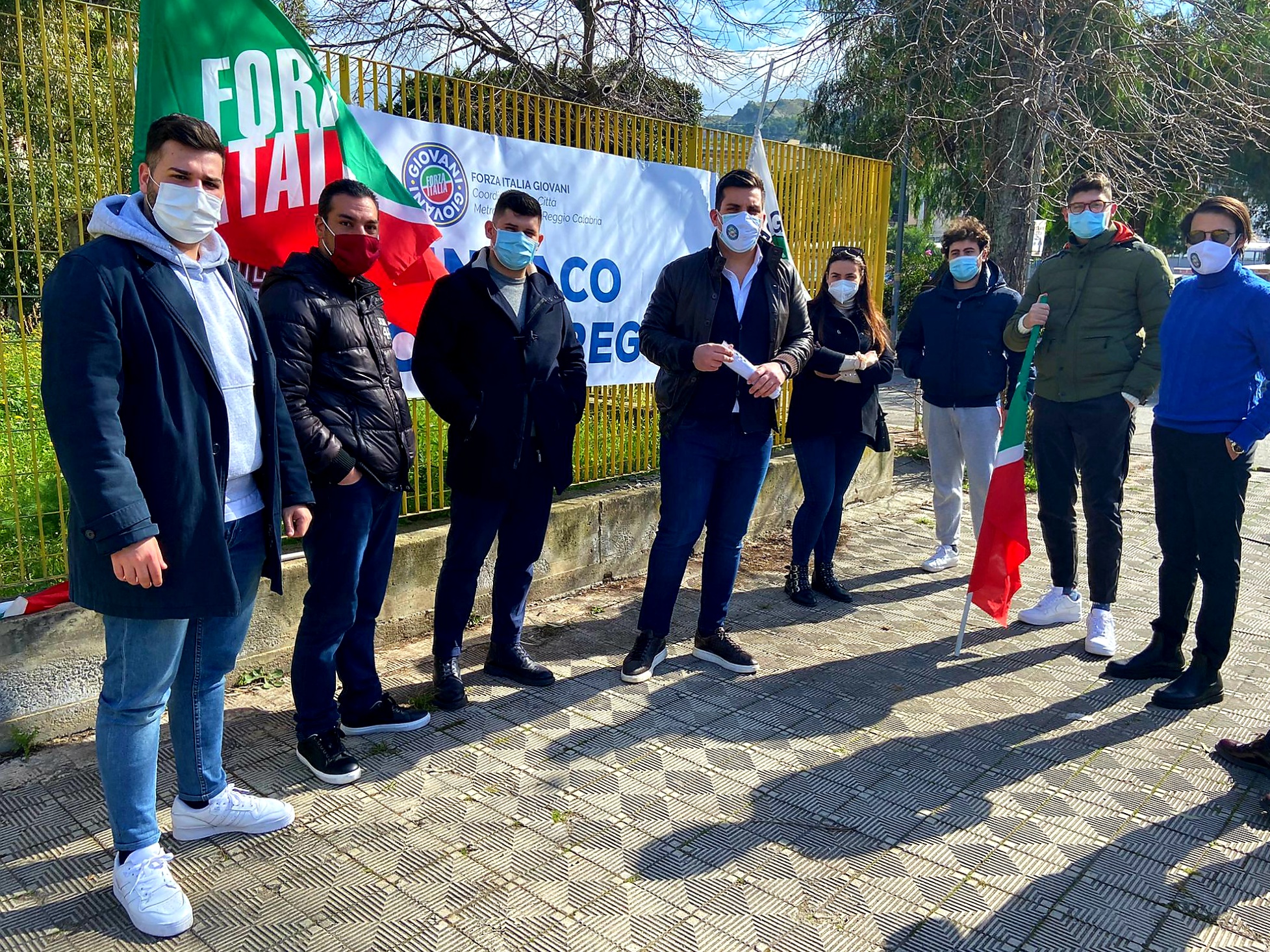 Reggio Calabria. Sitin Forza Italia Giovani pro Viola Basket