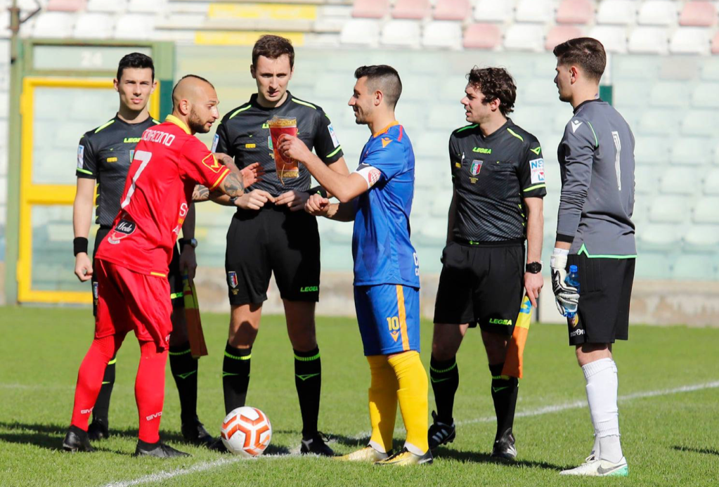 Acr Messina Cittanovese, pochi secondi prima del fischio d'inizio