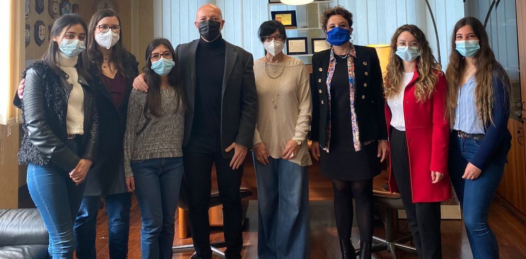 Gli studenti di Agorà Mundi prossimi alla laurea che dovranno svolgere il tirocinio formativo curriculare