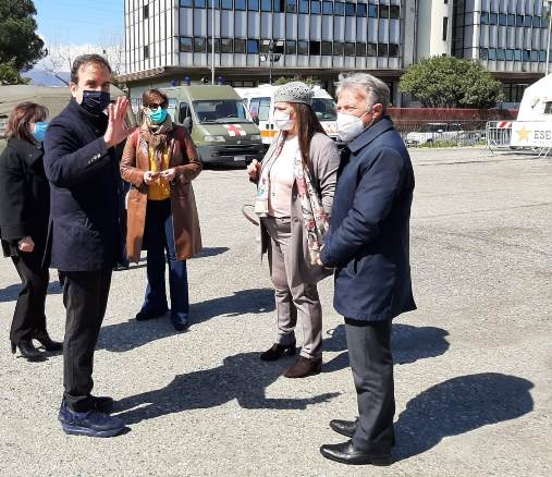 A Cosenza mancano i vaccini e Occhiuto scrive a Figliuolo e Spirlì