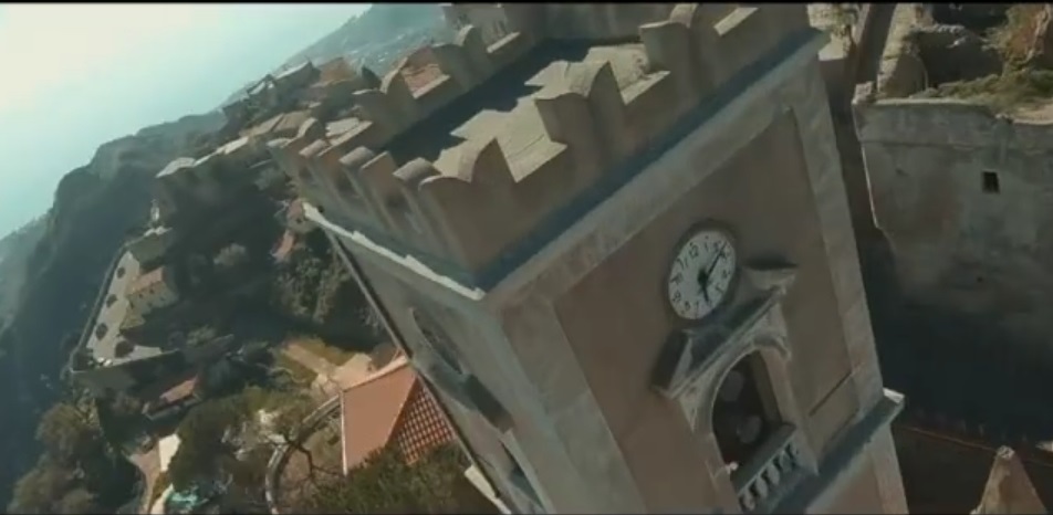 "A flight over Savoca", video girato da Francesco Villari coi nuovi droni FPV