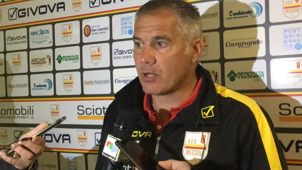 Raffaele Novelli, allenatore Acr Messina, al termine della sfida col Rotonda