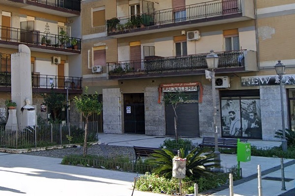 La Piazzetta vandalizzata oggetto dell'interrogazione dei Consiglieri Comunali