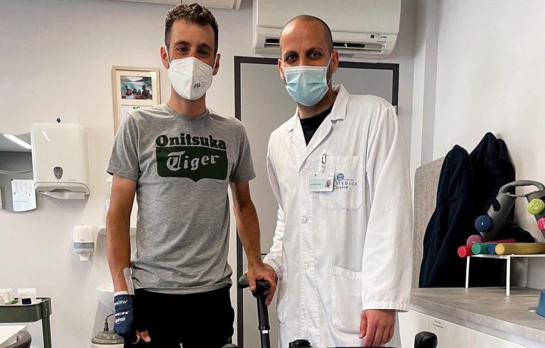 Vincenzo Nibali alla visita di controllo, può tornare ad allenarsi