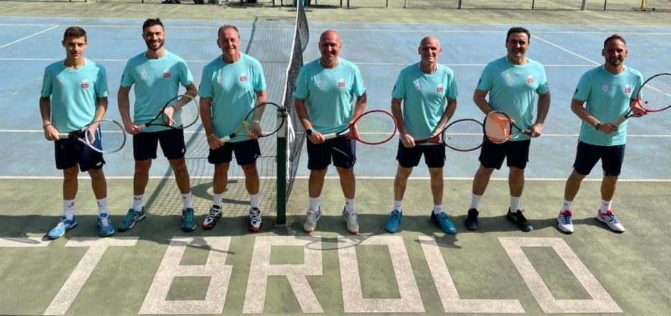 La squadra di Brolo che retrocede in serie D dalla serie C di tennis al termine dei gironi