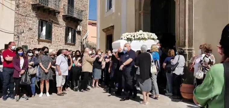 funerali mariolina e alessandra santo stefano di camastra