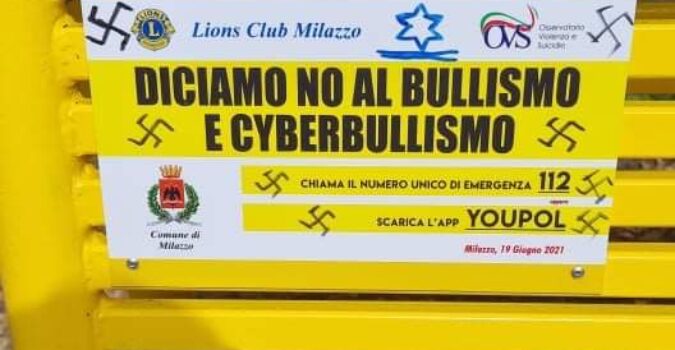 milazzo panchina deturpata bullismo