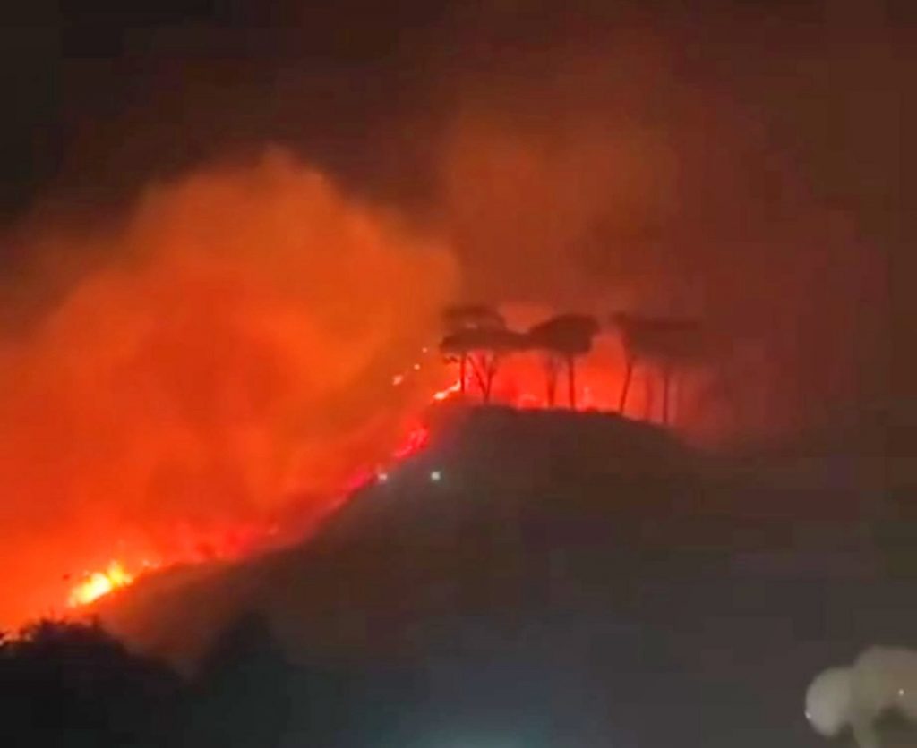 Incendio Annunziata Messina 9 luglio 2021