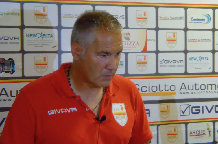 Il tecnico dell'Acr Messina, Raffaele Novelli, in conferenza stampa al termine della sfida di campionato vinta contro il Marina di Ragusa