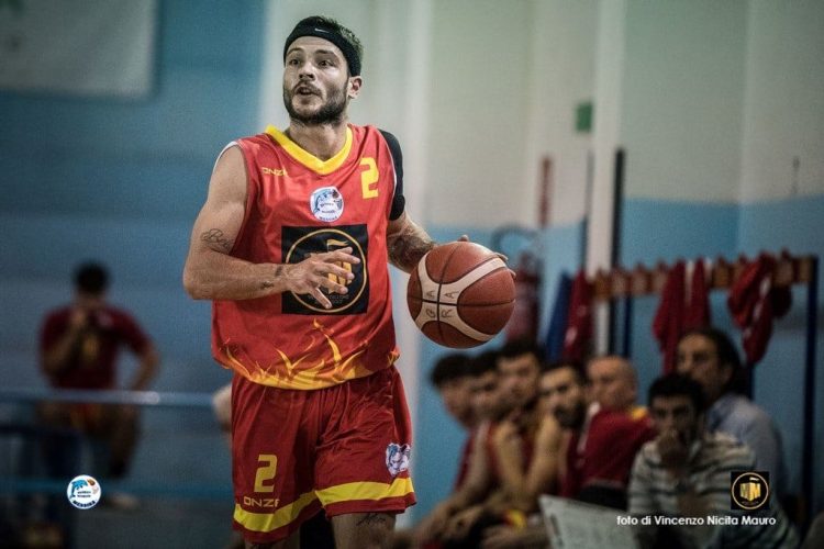 Nino Sidoti confermato con la Basket School Messina, giocherà per la Gold & Gold Messina per il quarto anno consecutivo