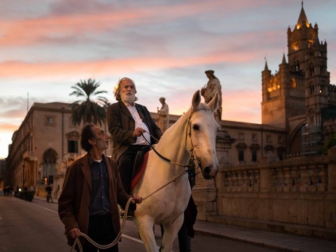 Mimmo Cuticchio premiato nel corso di SalinaDocFest