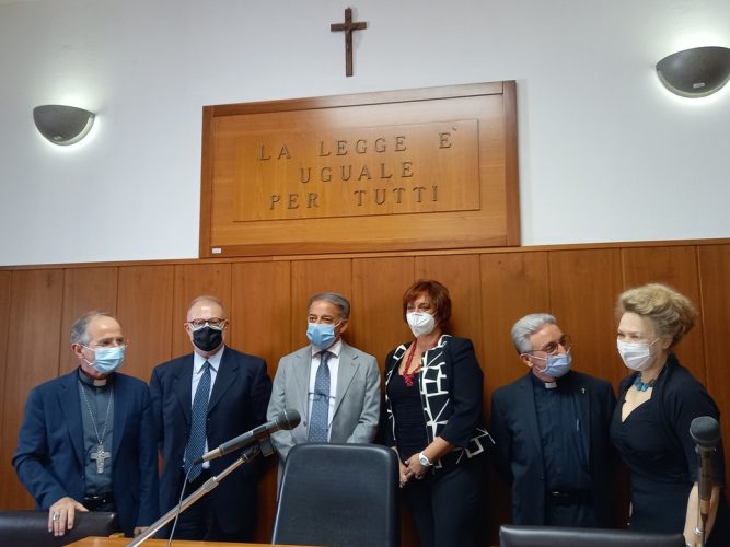 Reggio Calabria, Tribunale dei Minori, firma della Convenzione con la cooperativa Collina del sole (1.10.2021)