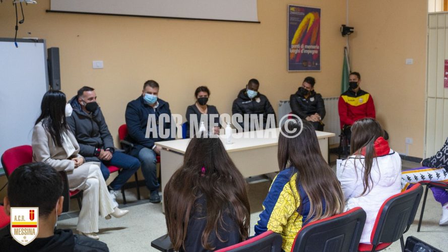 L'Acr Messina fa visita alla scuola Villa Lina Ritiro