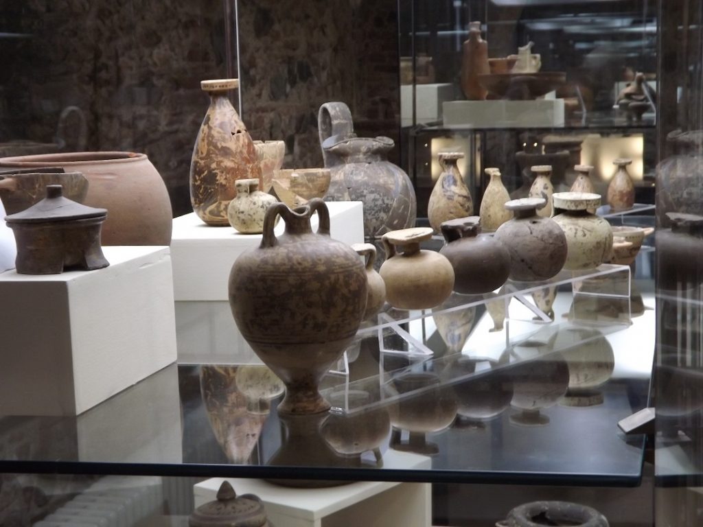 Alcuni dei reperti visitabili al Museo "Metauros" di Gioia Tauro (RC)
