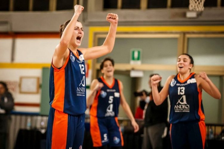 Ritorno in Alma Patti per Liliana Miccio, la squadra sfiderà domenica in casa al PalaSerranò PalaGiaccio Firenze