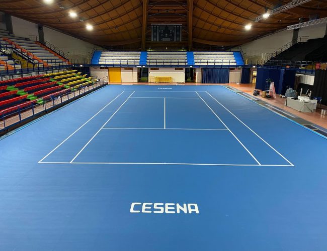 Il Carisport di Cesena teatro della finale scudetto di tennis tra Ct Vela Messina e Torre del Greco