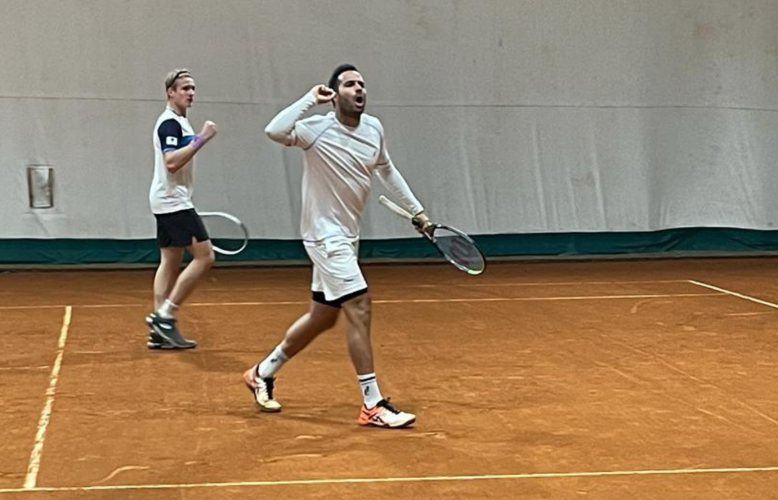 Giorgio Tabacco e Salvatore Caruso esultano dopo aver vinto il doppio di spareggio