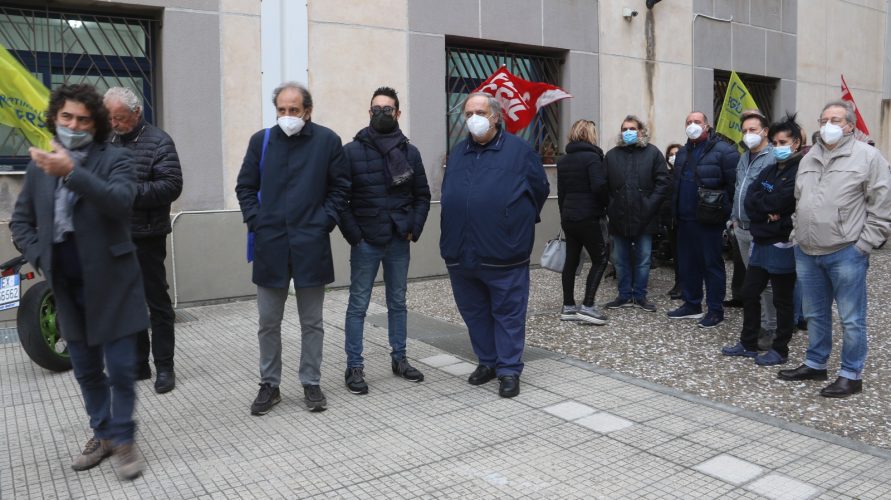 sciopero cgil gilda policlinico 031221