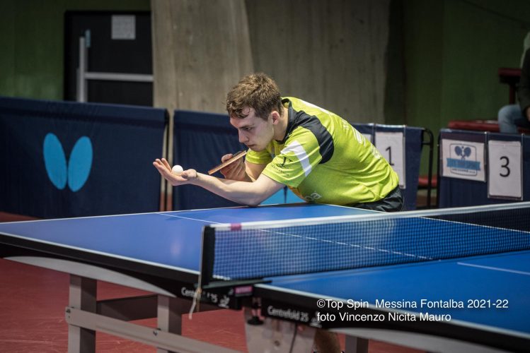 per la top spin messina matteo mutti si prepara a servire