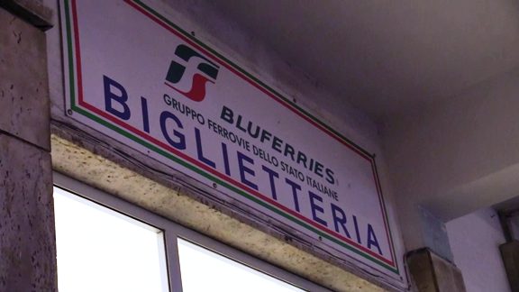 Villa San Giovanni (RC), biglietteria Bluferries: consumati qui ulteriori "scontri" prima che Fabio Messina potesse raggiungere Palermo