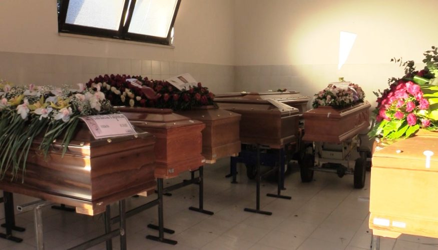 Cimitero di Condera (RC), le bare a vista (gennaio 2022)
