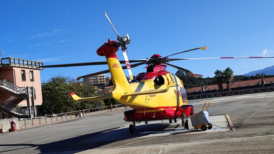 coltellate per gelosia a gela, ferito 35enne