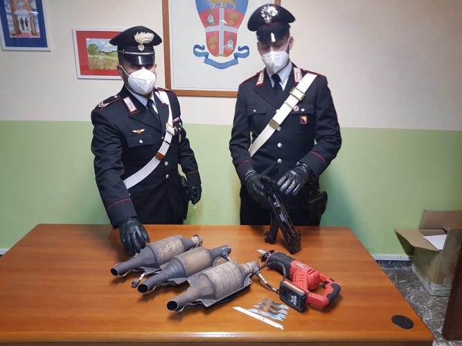 Tentato furto e ricettazione: i 23 febbraio 2022 i Carabinieri della Compagnia Messina Centro hanno arrestato, in flagranza di reato, due uomini