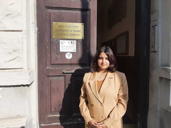 Tamana Karimi, studentessa afghana all'Università di Messina