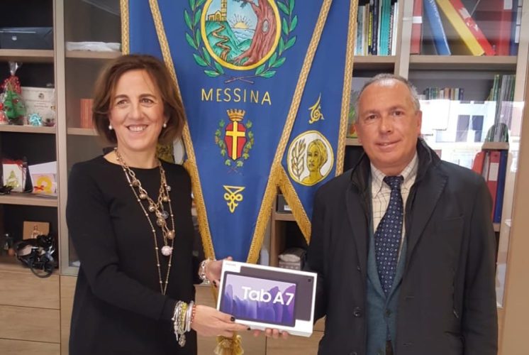 Consegna Tablet Rotary Club