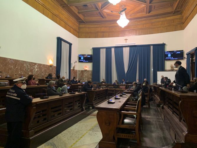 Vertenza Atm, seduta straordinaria di un Consiglio con malumori in maggioranza