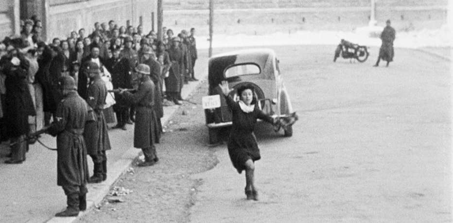 Teresa Talotta Gullace impersonata da Anna Magnani in "Roma città aperta"