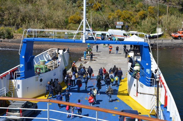 Sbarco esercitazione Vulcano Caronte e Tourist