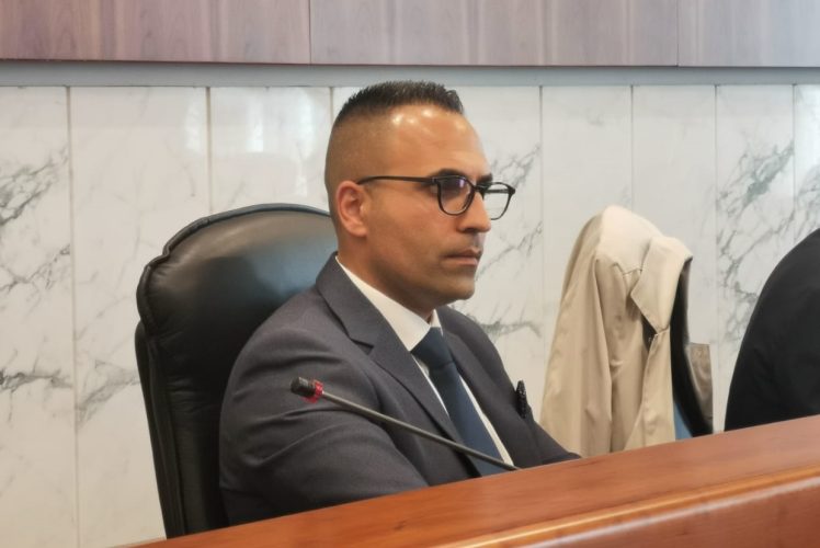 Il consigliere delegato Rudi Lizzi durante il Consiglio metropolitano del 23.4.2022