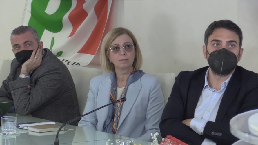 da sx: Seby Romeo, Valeria Bonforte, Nicola Irto