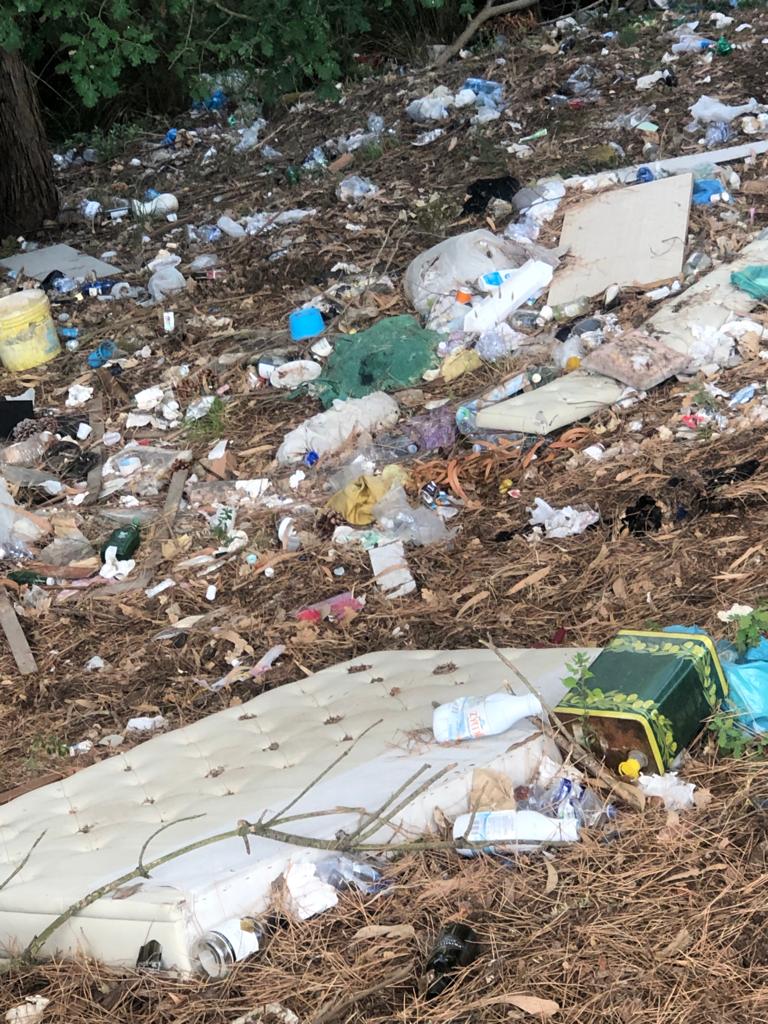 Messina. Discarica di rifiuti sui Colli